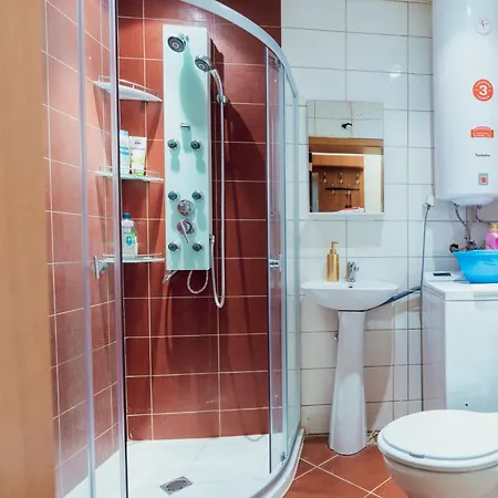 Spacious Stylish With Large Terrace And Amazing View, 5 Min To Gondola & Bar Str