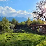 Апартаменты Spacious Stylish With Large Terrace And Amazing View, 5 Min To Gondola & Bar Str Банско