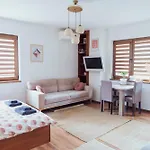 Spacious Stylish With Large Terrace And Amazing View, 5 Min To Gondola & Bar Str Банско