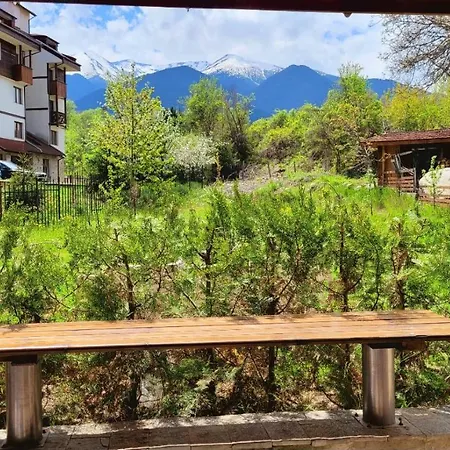 Spacious Stylish With Large Terrace And Amazing View, 5 Min To Gondola & Bar Str Daire